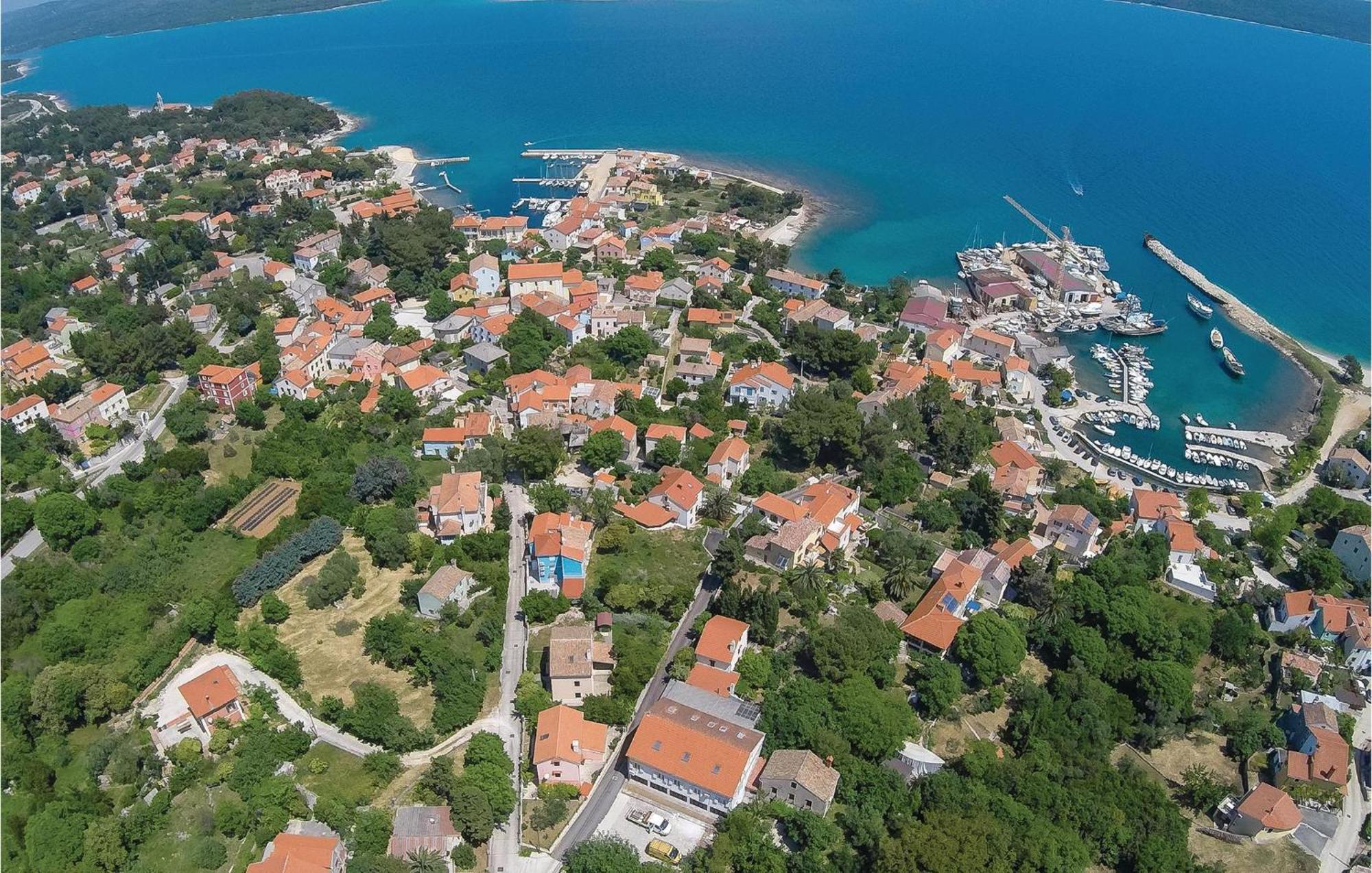 Lovely Apartment In Veli Losinj With Kitchen Εξωτερικό φωτογραφία